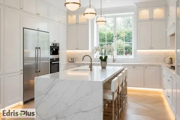 آشپزخانه با کابینت سفید آشپزخانه با کابینت سفید