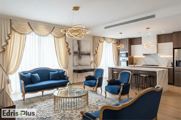 پرده کرم و نخودی با مبل سرمه ای