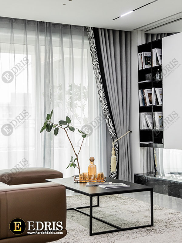 پرده به همراه اکسسوری شرابه